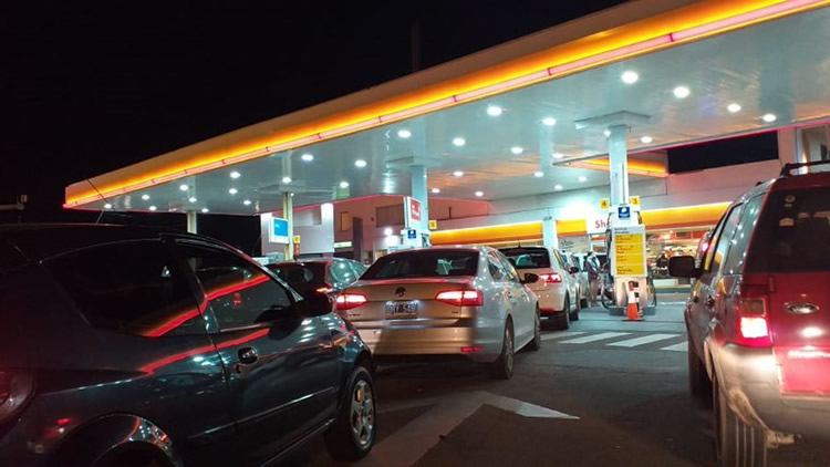 Dudan sobre la fecha de recuperación de la demanda de combustibles en las Estaciones de Servicio