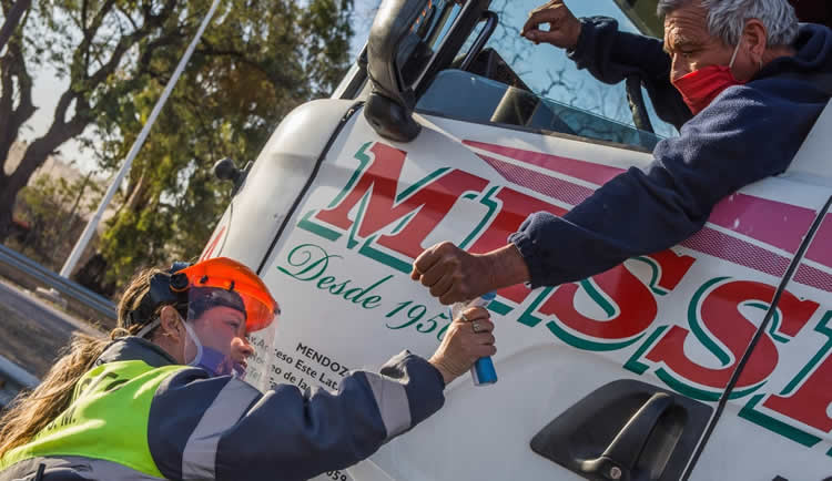 Una Estación de Servicio se convirtió en centro de testeo de Covid 19 para camioneros