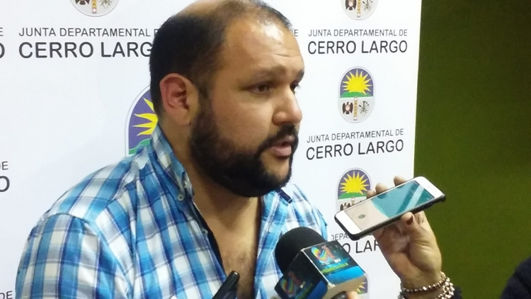 Apoyo de Intendencia de Cerro Largo a instalación de Estación de Servicio en Isidoro Noblía