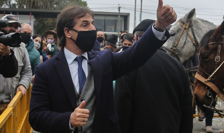 Delegación de trabajadores de ANCAP se reúne con Lacalle Pou