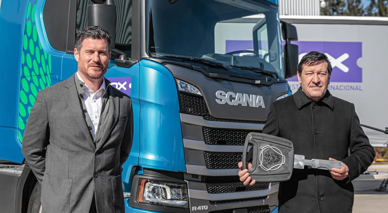 Scania entregó su primer camión a gas en el país
