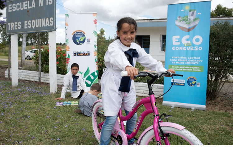 Estaciones ANCAP certificadas en gestión ambiental, lanzaron “Eco Concurso” para escolares