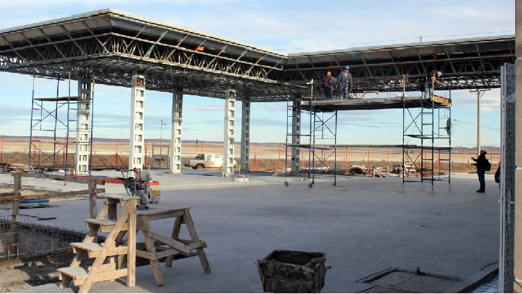 Apud: “No están dadas las condiciones para invertir en el sector petrolero ni en el estacionero”