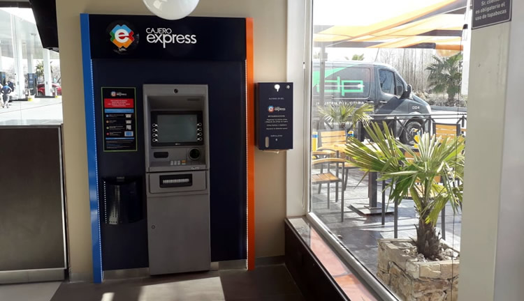 La pandemia impulsó la instalación de nuevos cajeros automáticos en Estaciones de Servicio