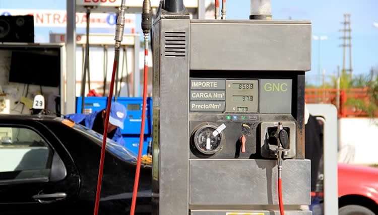 Expendedores de GNC buscan corregir la estructura de costos ante un nuevo derrumbe en las ventas