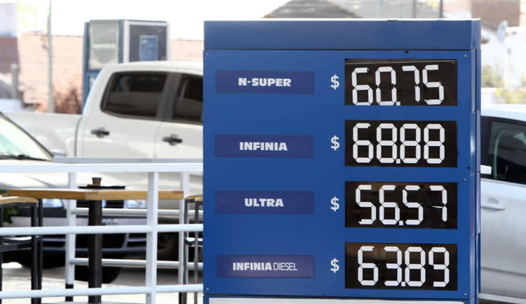 Tras la suba del dólar, Argentina se ubica entre los países con naftas más baratas del mundo