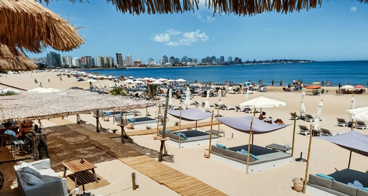 El gobierno analiza la rebaja de combustible para turistas uruguayos