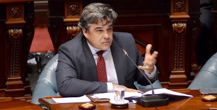 Duro cuestionamiento del Senador Carlos Cammy a documento del MIEM