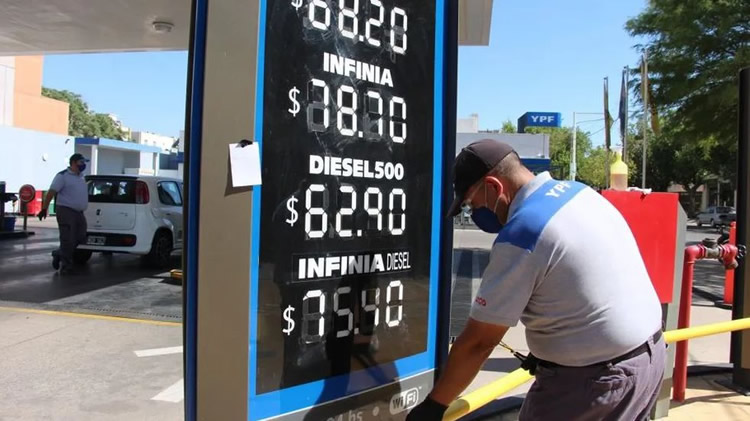 Por ajuste de impuestos, se esperan más aumentos de combustibles en Diciembre