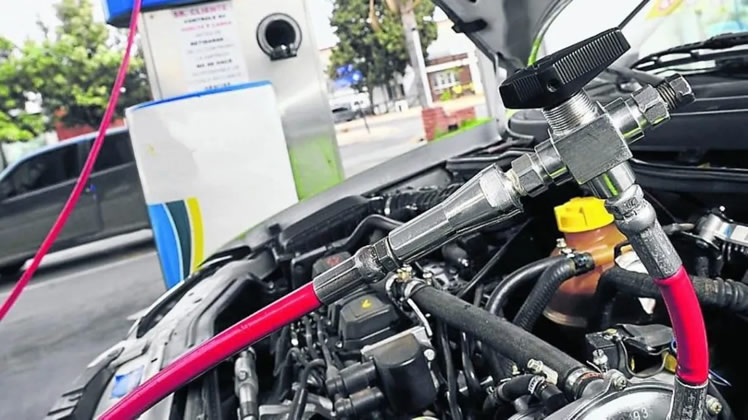 Estaciones de GNC reclamarán precios de referencia para el gas natural y tener una tarifa oficial