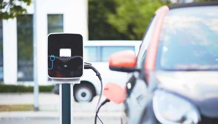 Advierten falta de políticas de fomento y cambio de normativa para avanzar en proyectos de movilidad eléctrica