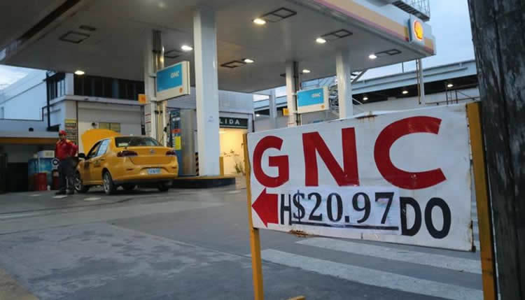 Estacioneros alertan por la competencia “suicida” de precios del GNC en el AMBA