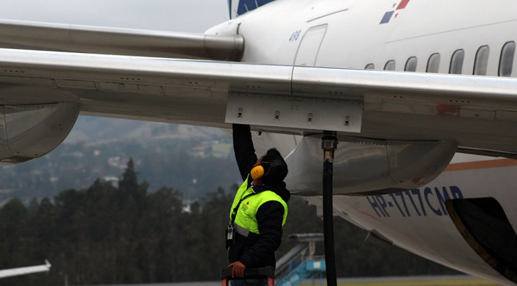 Operadores privados ya pueden importar combustibles para buques y aviones