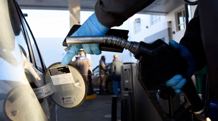 Brasil evalúa recortar impuestos a los combustibles: ¿Argentina podría adoptar una medida similar?
