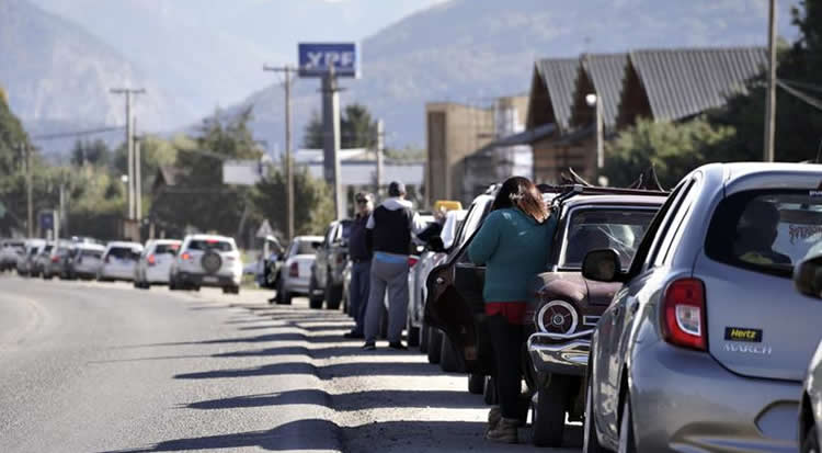Estacioneros reclamarán a YPF un resarcimiento excepcional