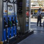 El corte de rutas en Neuquén afecta al abastecimiento de combustible en Estaciones de Servicio de por lo menos 11 localidades