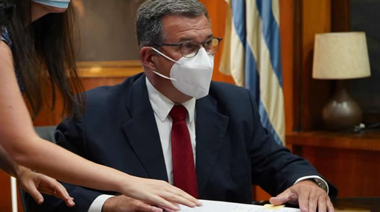 ANCAP ofrecerá servicios de asesoría a su igual paraguaya PETROPAR