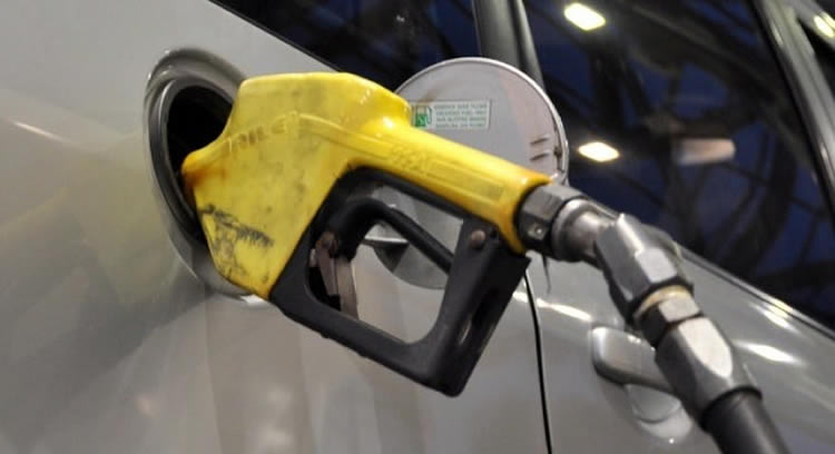 El presidente de UNVENU opina que el precio de los combustibles debe subir 10 por ciento