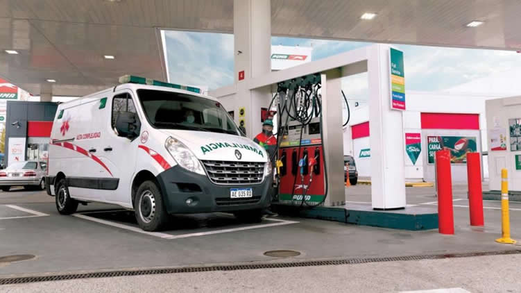 Por la emergencia sanitaria, analizan priorizar la carga de combustibles a móviles de salud