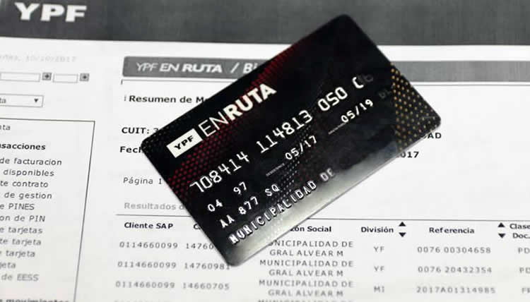 Consideran la posibilidad de modificar la norma que obliga a los entes del estado bonaerense a cargar en Estaciones YPF