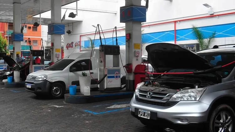 Sancionan a Estaciones de Servicio por irregularidades en la carga de combustibles