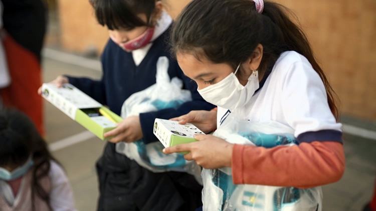 Refinor cerró el mes de la niñez recargando sonrisas