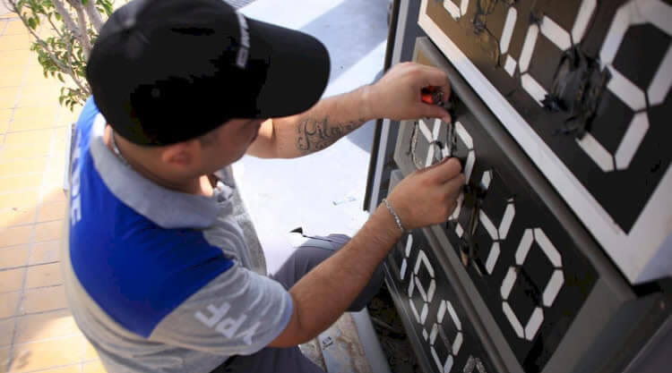 Tras siete meses de congelamiento, los combustibles en Argentina se ubican entre los más baratos de la región