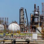 YPF invertirá 500 millones de dólares en la Refinería La Plata para disminuir la carga de azufre en sus combustibles