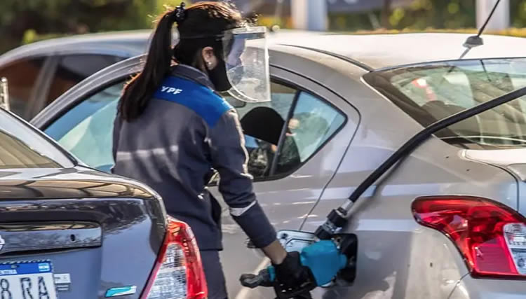 Crece la participación de mujeres en la planta laboral de las Estaciones de Servicio