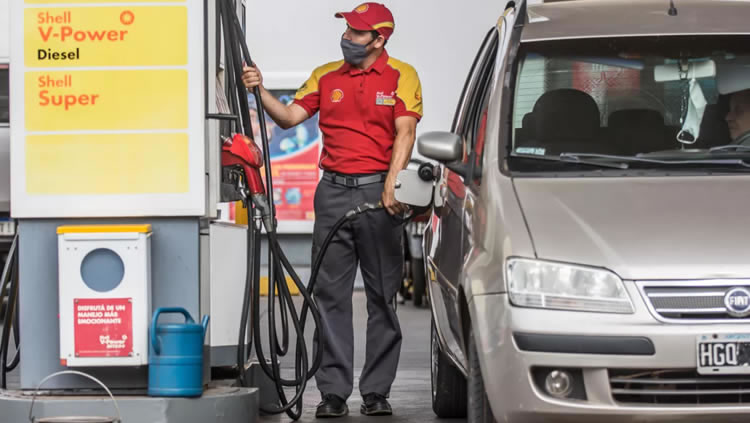 Estaciones de Servicio: ¿De cuántos empleados se compone la planta laboral promedio?