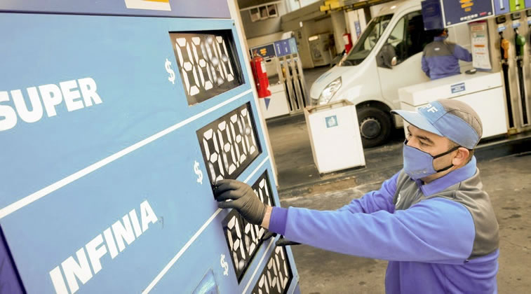 Estacioneros inician ronda de conversaciones con petroleras para mejorar la rentabilidad