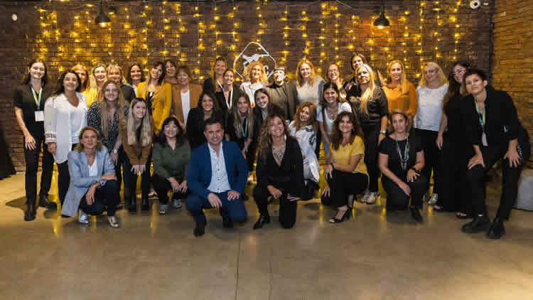 Exitoso encuentro de empresarias de Estaciones de Servicio para crear redes de liderazgo y negocios