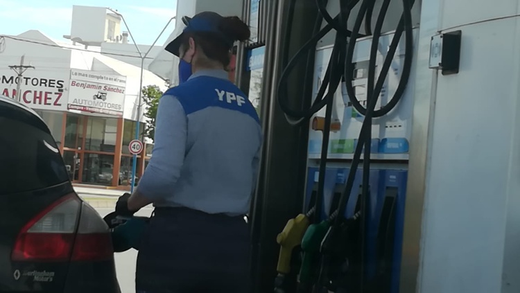YPF aumentó los precios de los combustibles