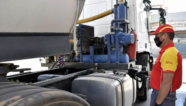 Se firmaron los primeros acuerdos salariales para el personal de Estaciones de Servicio