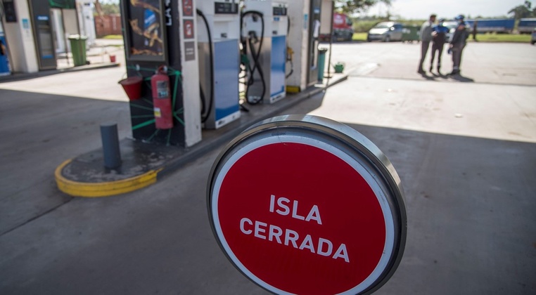 Estacioneros evalúan una metodología para informar a los consumidores cuando no dispongan de stock de combustibles