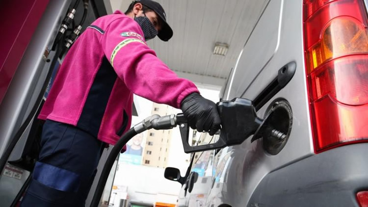 ¿Cuánto aumentarán los combustibles si se actualizan los impuestos en junio?
