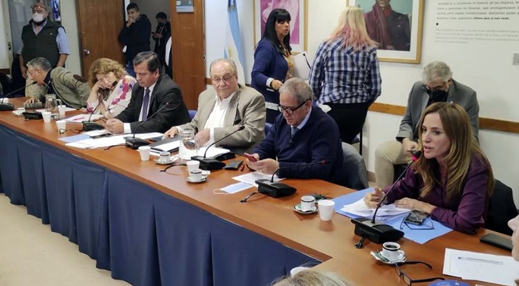Las Estaciones de Servicio tendrán su espacio en la Ley de Compre Argentino