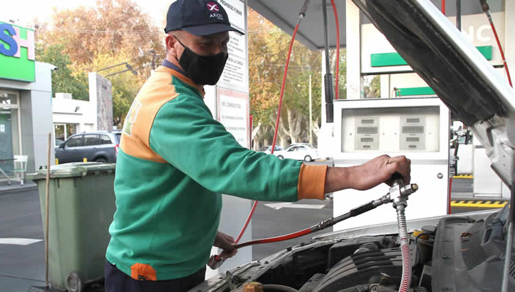 ENARGAS planifica reducir la vida útil de los cilindros de GNC a 20 años y 25 para los existentes