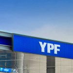El Senado impulsará un proyecto para que YPF incorpore a su red a las estaciones sin bandera
