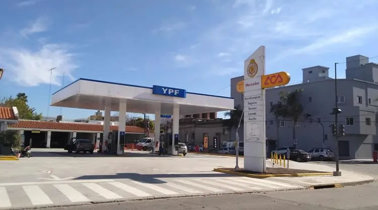 En un nuevo aniversario de su fundación, el Automóvil Club Argentino revaloriza su relación con las Estaciones de Servicio YPF