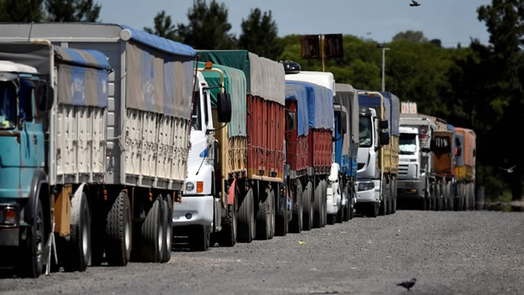 Por la medida de YPF, ya no resulta conveniente cruzar a Argentina para cargar gasoil
