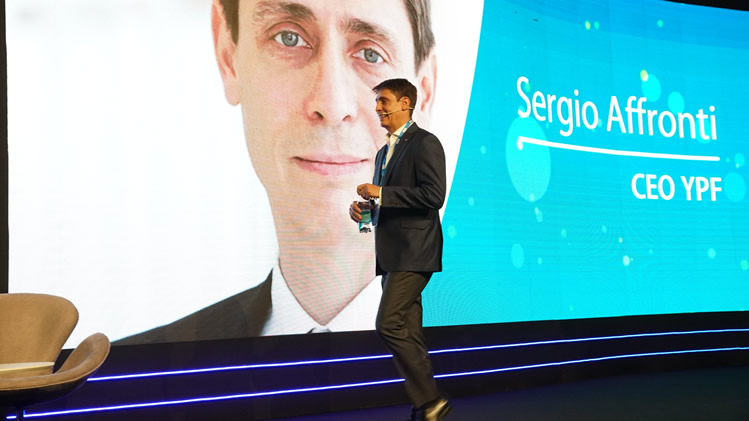 Por la crisis del gasoil y el espionaje: Sergio Affronti deja el cargo de CEO de YPF