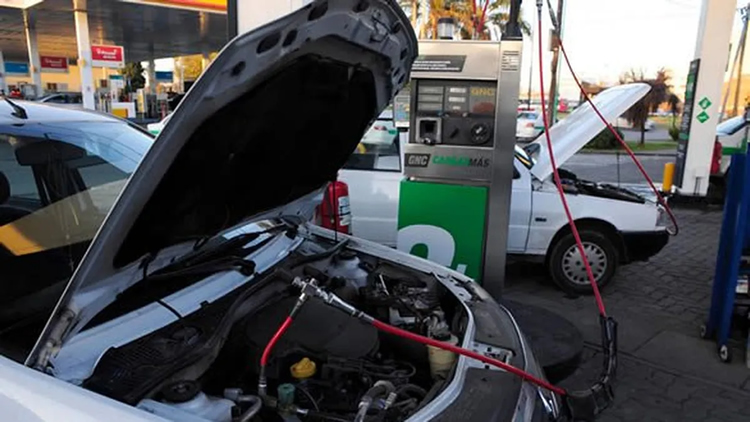 Advierten que las normas promovidas por el ENARGAS atentan contra la conversión de vehículos a GNC