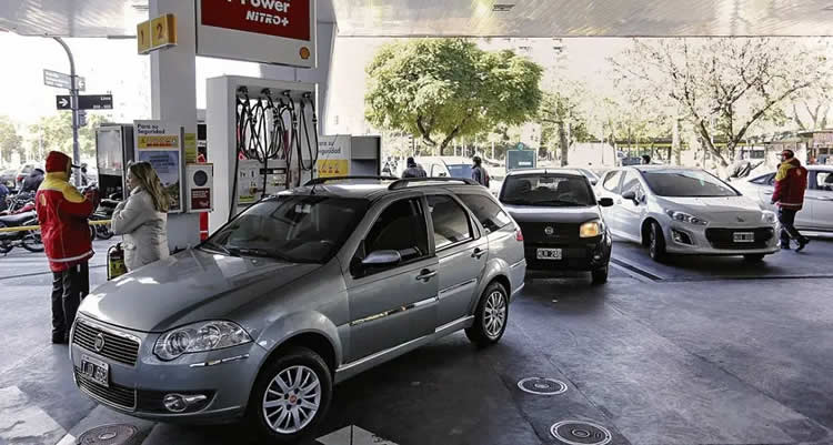 Las Estaciones de Servicio no logran recuperar el margen de ganancia pese al récord de venta de combustibles