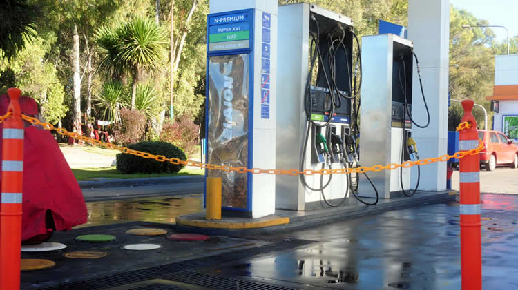 En medio de la escasez de abastecimiento de combustibles se eliminó la doble indemnización