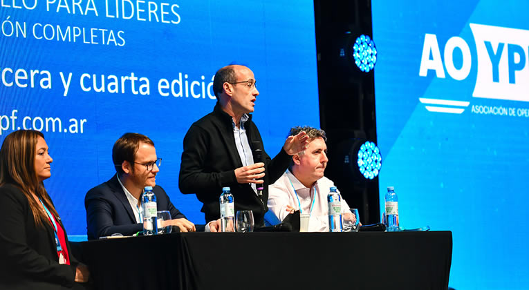 Operadores de YPF convocan a referentes del país para debatir la situación actual de la red