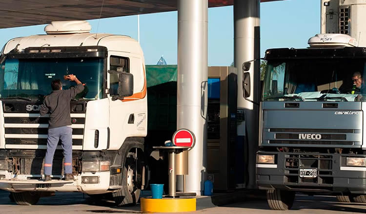 Estacioneros plantean su incertidumbre sobre las consecuencias del acuerdo entre YPF y la Secretaría de Transporte