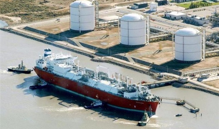 Para evitar faltantes, el presupuesto 2023 prevé duplicar la importación de combustible subsidiado