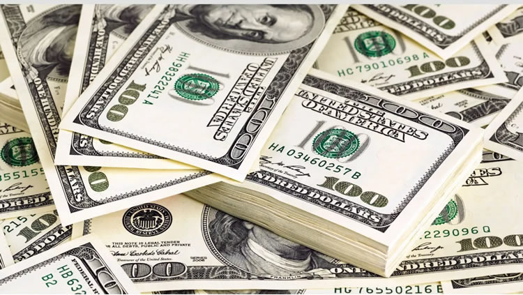 Expendedores descartan reclamar por un “dólar estacionero” y exigen protección ante la devaluación