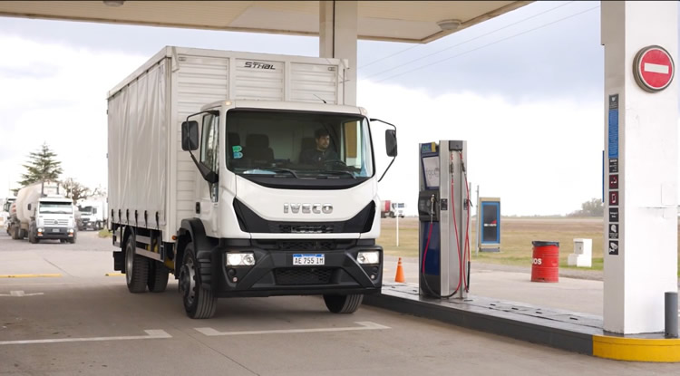 Fabricantes ponen la mirada en la adaptación de las Estaciones de Servicio para abastecer el transporte pesado a GNC
